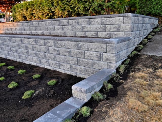 Interlocking Retaining Wall Blocks